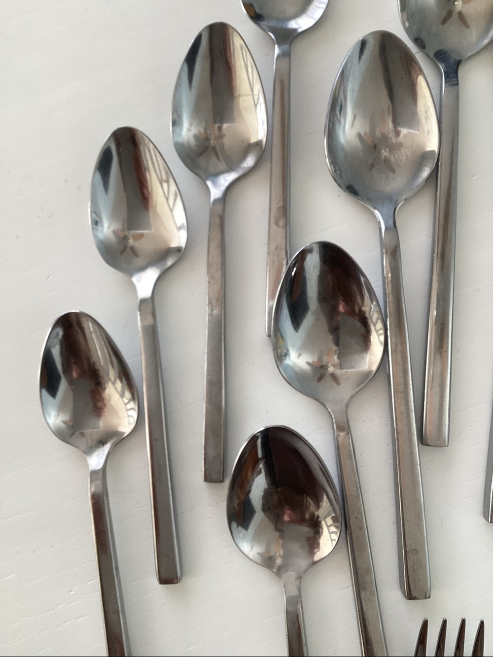 Stainless Steel Flatware Set of 4 Settings - Picture 2 of 4